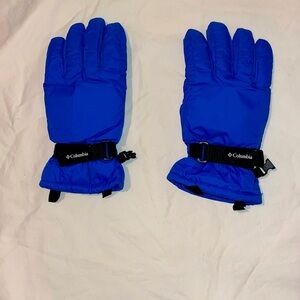 Excellent condition. Kids Columbia ski gloves